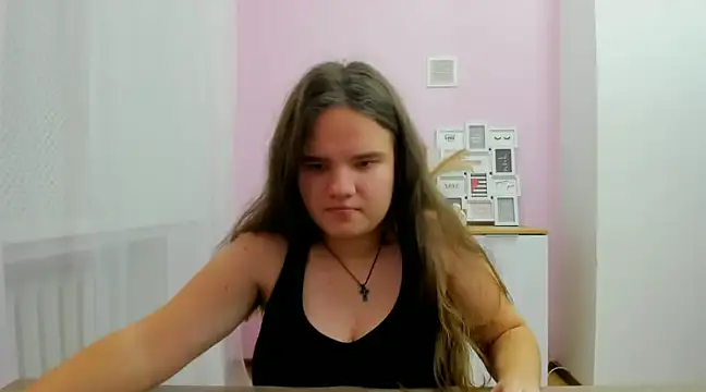 AdeleCruz online show from 01-14-25, 03:57