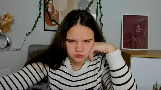 AdeleCruz online show from 02-14-25, 04:31