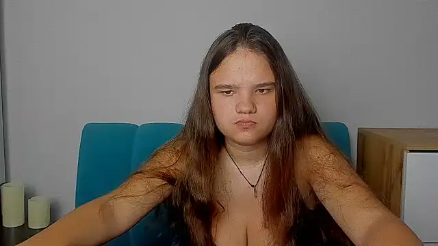 AdeleCruz online show from 06-18-26, 11:47
