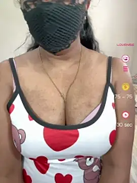 Snapshot of ArathyNambyarMallu chatting on 06-30-26, 10:16 ArathyNambyarMallu online show from 06-30-26, 10:16