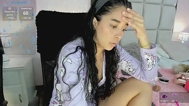 MissAmara online show from 01-24-25, 07:39