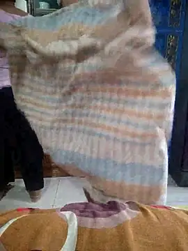 Snapshot of Horny_Desi_Girl chatting on 09-19-25, 09:54 Horny Desi Girl online show from 09-19-25, 09:54
