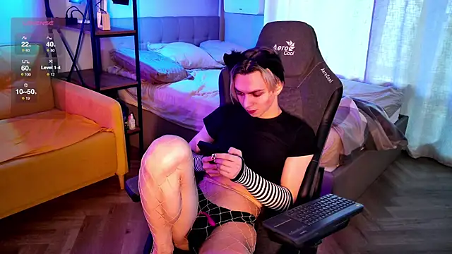 leon yuugen online show from 03-19-25, 02:24