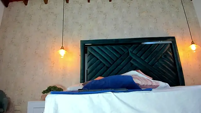 Marttina Ruiz online show from 03-07-25, 07:49