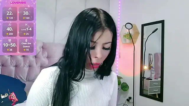 Snapshot of madison_oli chatting on 09-29-25, 05:01 madison oli online show from 09-29-25, 05:01