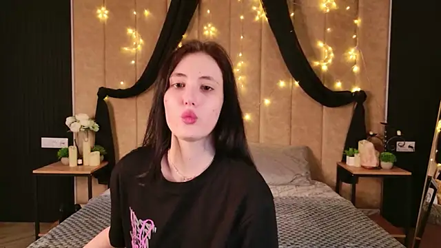 EmmaLawrens online show from 02-20-26, 08:53