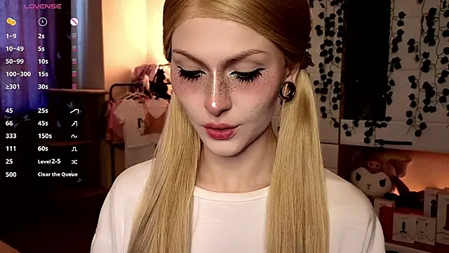 Emily  Mooree online show from 10-09-25, 07:17