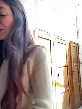 Aleska Miami online show from 05-06-26, 02:22