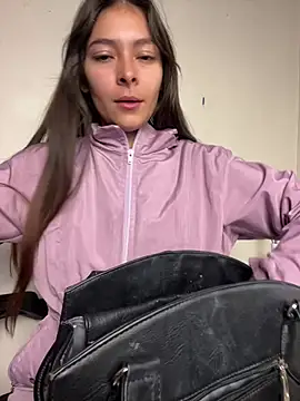 Aleska Miami online show from 05-07-26, 02:33