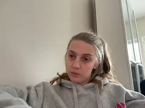 Ella-82 online show from 02-27-25, 07:47