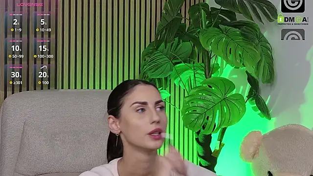 BelovedKhloee online show from 03-25-26, 07:09