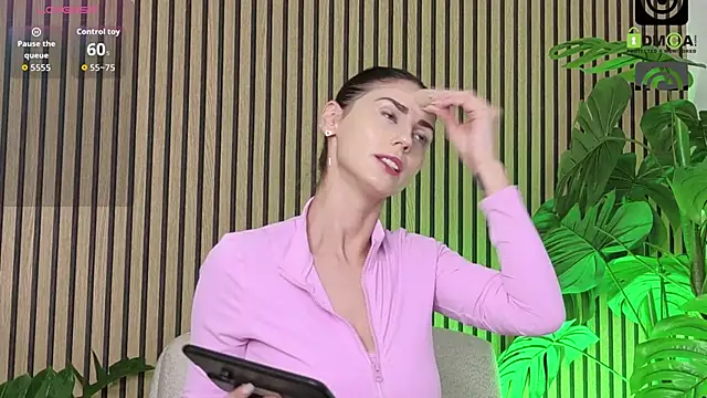 BelovedKhloee online show from 03-26-26, 07:30