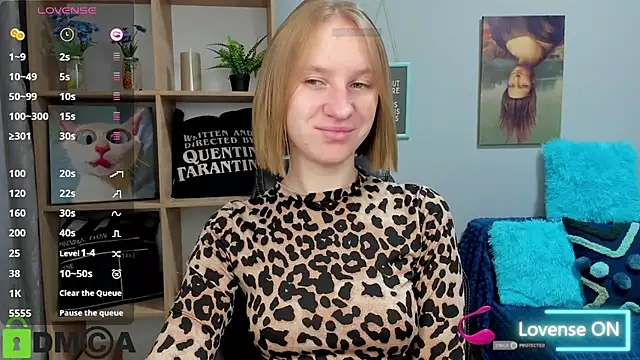 Snapshot of BeautyBlondy chatting on 10-10-25, 05:39 BeautyBlondy online show from 10-10-25, 05:39