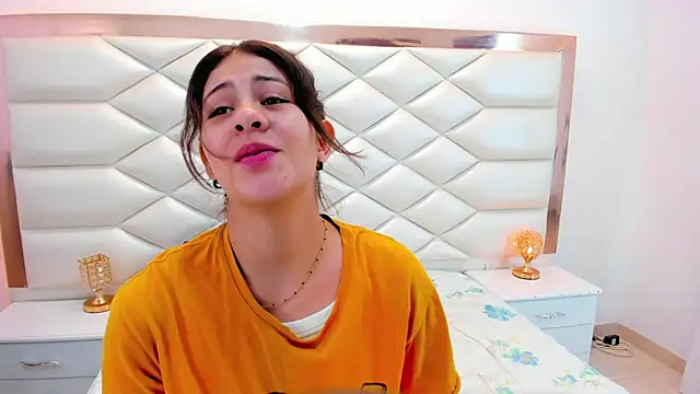 MiaQueen021 online show from 01-28-25, 12:32