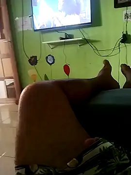 Snapshot of safado0027 chatting on 10-27-25, 11:14 safado0027 online show from 10-27-25, 11:14