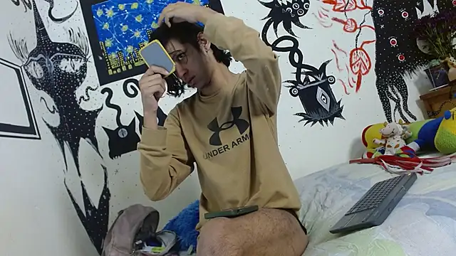 Snapshot of boysLittle chatting on 10-17-25, 10:18 boysLittle online show from 10-17-25, 10:18