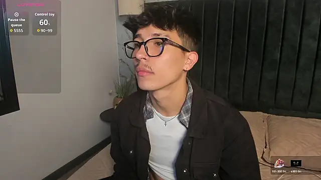 Snapshot of tim__fox chatting on 03-05-26, 12:01 tim fox online show from 03-05-26, 12:01