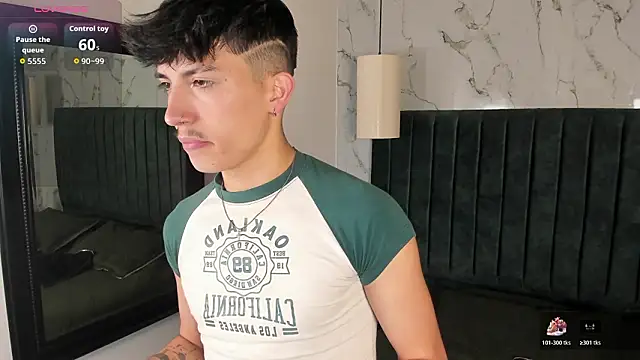 Snapshot of tim__fox chatting on 03-12-26, 11:49 tim fox online show from 03-12-26, 11:49