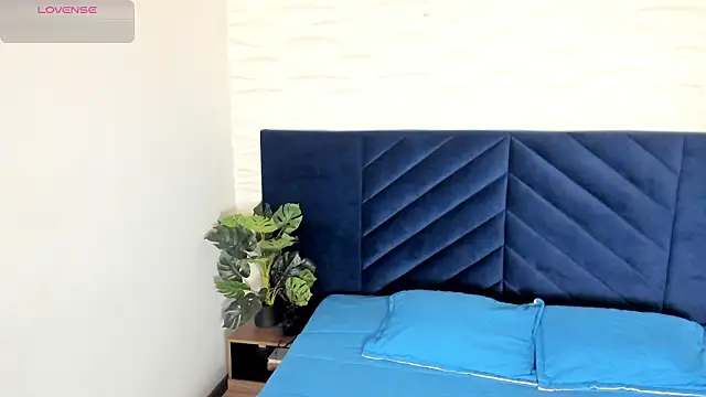 Snapshot of tim__fox chatting on 03-26-26, 12:00 tim fox online show from 03-26-26, 12:00