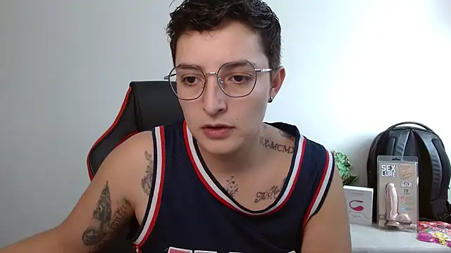 alex parker07 online show from 10-19-25, 07:03