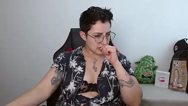 alex parker07 online show from 10-28-25, 08:11