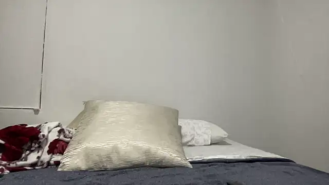 LunaBeya online show from 10-24-25, 12:52