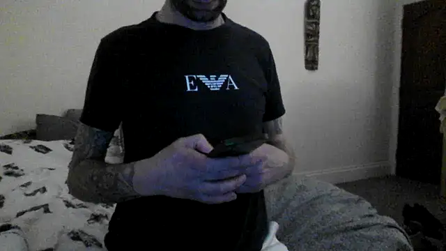 Snapshot of allnaked00 chatting on 02-14-26, 10:50 allnaked00 online show from 02-14-26, 10:50