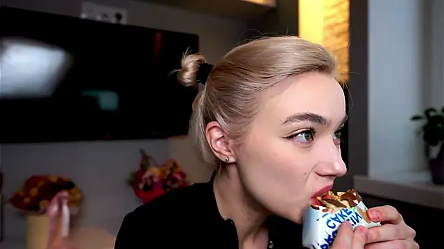 Snapshot of ileanacampbe chatting on 01-20-25, 05:48 ileanacampbe online show from 01-20-25, 05:48