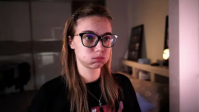 Snapshot of ileanacampbe chatting on 09-18-25, 04:25 ileanacampbe online show from 09-18-25, 04:25