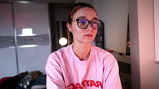 Snapshot of ileanacampbe chatting on 10-25-25, 07:27 ileanacampbe online show from 10-25-25, 07:27