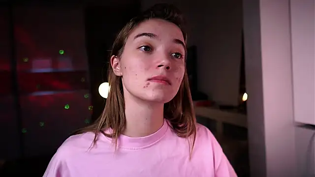 Snapshot of ileanacampbe chatting on 10-27-25, 04:05 ileanacampbe online show from 10-27-25, 04:05