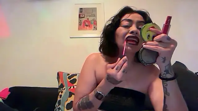 Snapshot of lashula chatting on 04-17-26, 04:15 lashula online show from 04-17-26, 04:15
