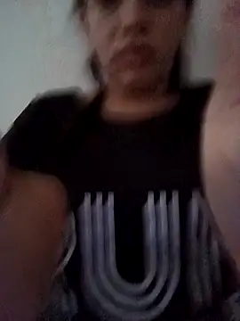 Snapshot of oliveira_k chatting on 11-16-25, 01:28 oliveira k online show from 11-16-25, 01:28