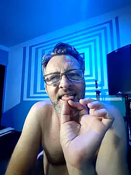 itsmeyes69 online show from 02-08-25, 09:15