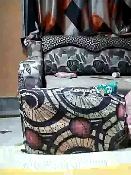 Snapshot of SANA-LEONI chatting on 10-25-25, 03:18 SANA-LEONI online show from 10-25-25, 03:18