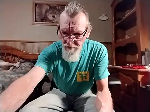 Snapshot of Aldick68 chatting on 02-24-25, 03:23 Aldick68 online show from 02-24-25, 03:23