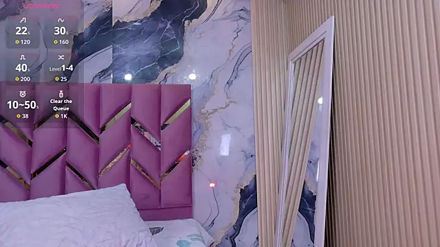 Snapshot of hotiergirl chatting on 02-10-26, 12:31 hotiergirl online show from 02-10-26, 12:31