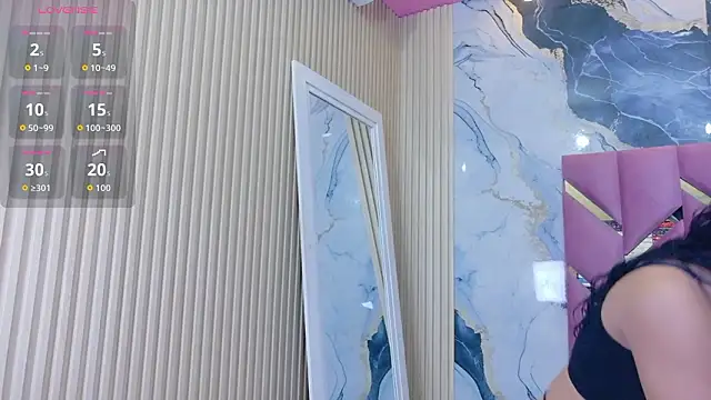 Snapshot of hotiergirl chatting on 03-06-26, 12:01 hotiergirl online show from 03-06-26, 12:01