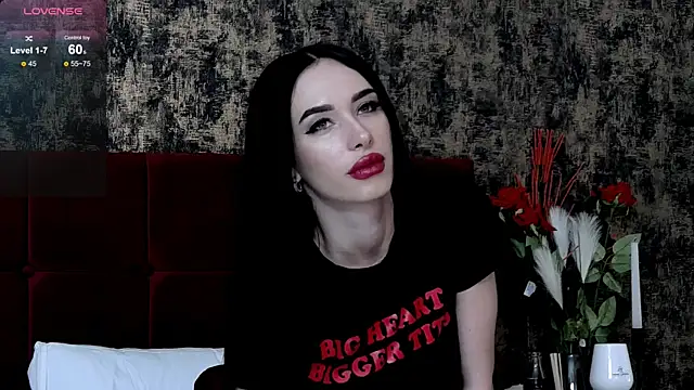 KylieReina online show from 01-28-25, 10:02