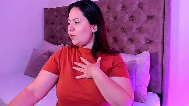 zoes milee online show from 10-20-25, 11:21