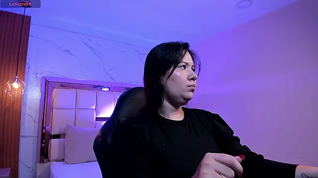 Snapshot of zoes_milee chatting on 03-16-26, 11:25 zoes milee online show from 03-16-26, 11:25