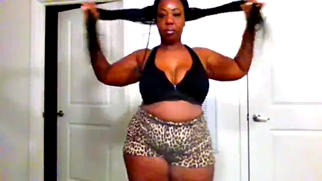 chocolatechipkukky85 online show from 07-08-26, 04:06