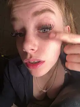 Snapshot of VioletxBlue chatting on 03-26-26, 08:58 VioletxBlue online show from 03-26-26, 08:58