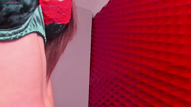 RubiSharqui  online show from 06-24-26, 12:15