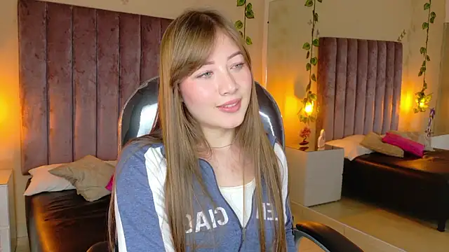 Dahlia Rousse online show from 02-03-26, 07:35