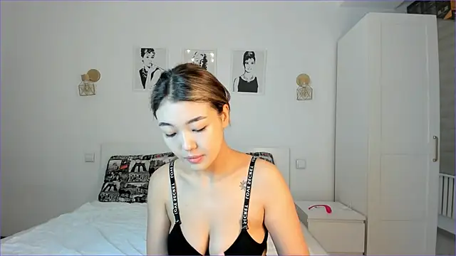 Snapshot of mirann chatting on 01-26-25, 03:17 mirann online show from 01-26-25, 03:17