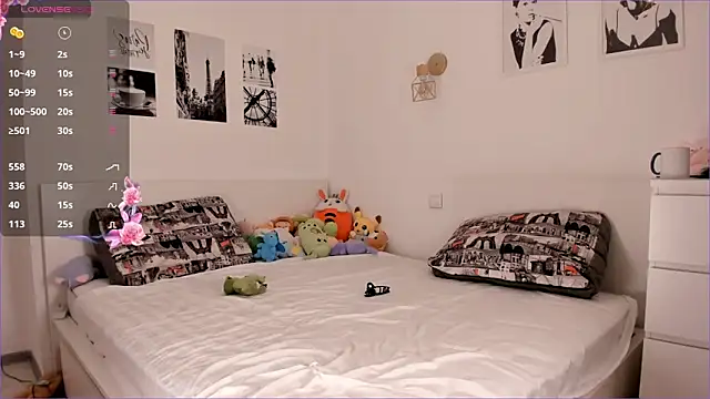 Snapshot of mirann chatting on 02-08-25, 01:43 mirann online show from 02-08-25, 01:43