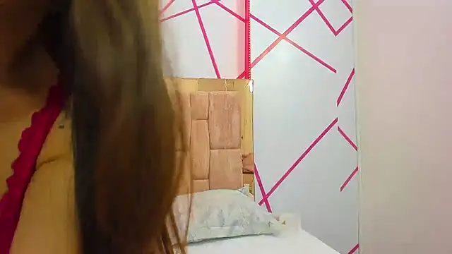 Miss Crhiss online show from 02-03-25, 04:52