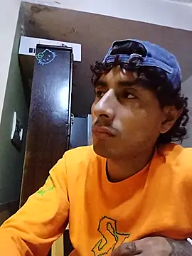 Snapshot of Saweetieyblacksnake chatting on 07-25-26, 04:10 Saweetieyblacksnake online show from 07-25-26, 04:10