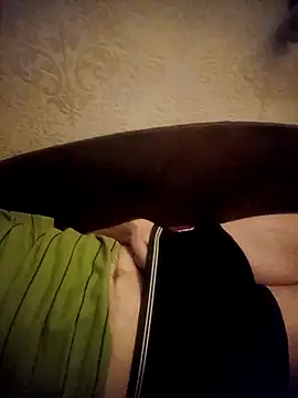 Lukas2204 online show from 11-21-25, 09:46